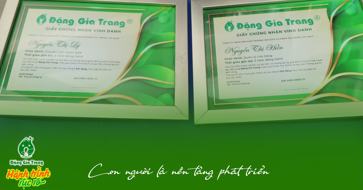 Con người là gốc