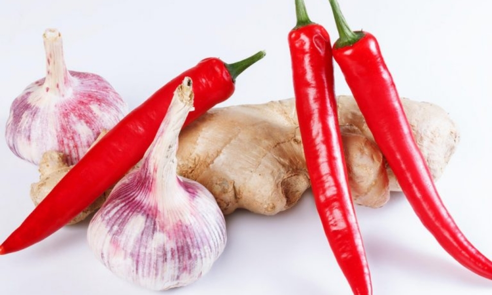 Phòng trừ sâu bệnh và cải tạo đất định kỳ bằng phương pháp sinh học an toàn