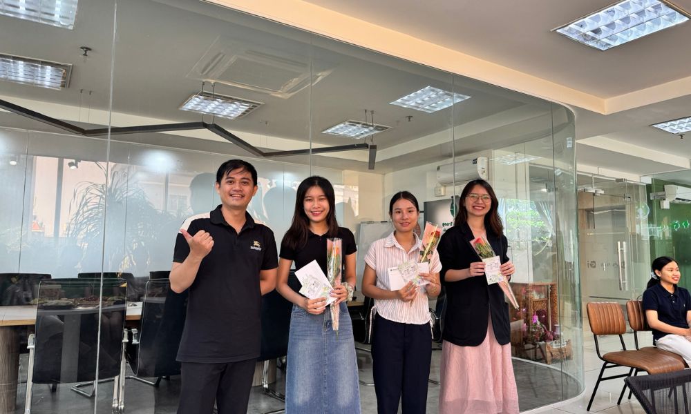 chuong trinh trao hoa gui loi thuong nhan ngay 20 10 tai sfarm 5 2