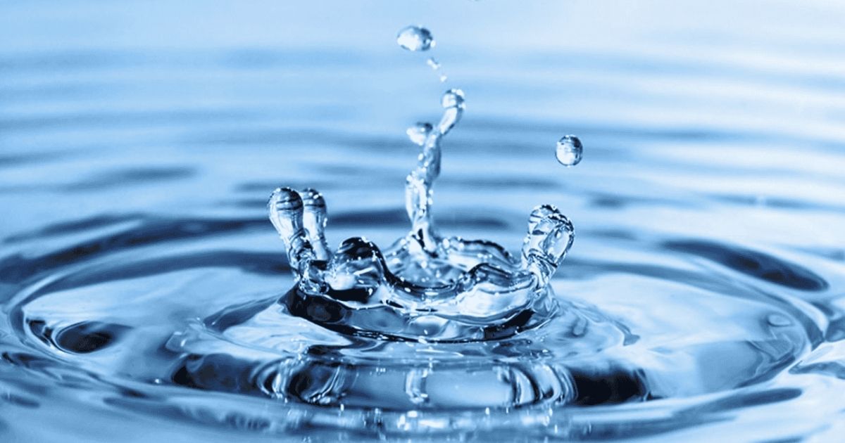 Thủy tượng trưng cho nước trong ngũ hành