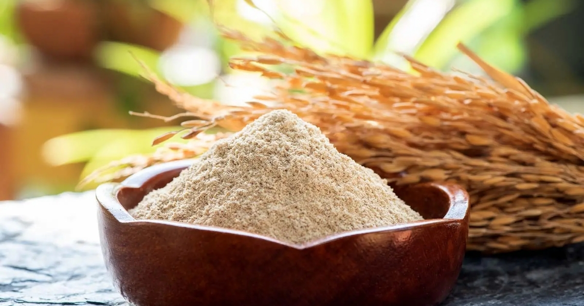 EM-Bokashi là EM được trộn với nguyên liệu hữu cơ ủ lên men