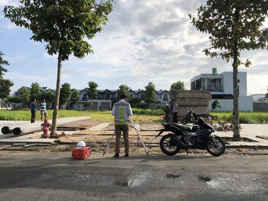 Khảo sát ngầm để trồng cây bóng mát công trình